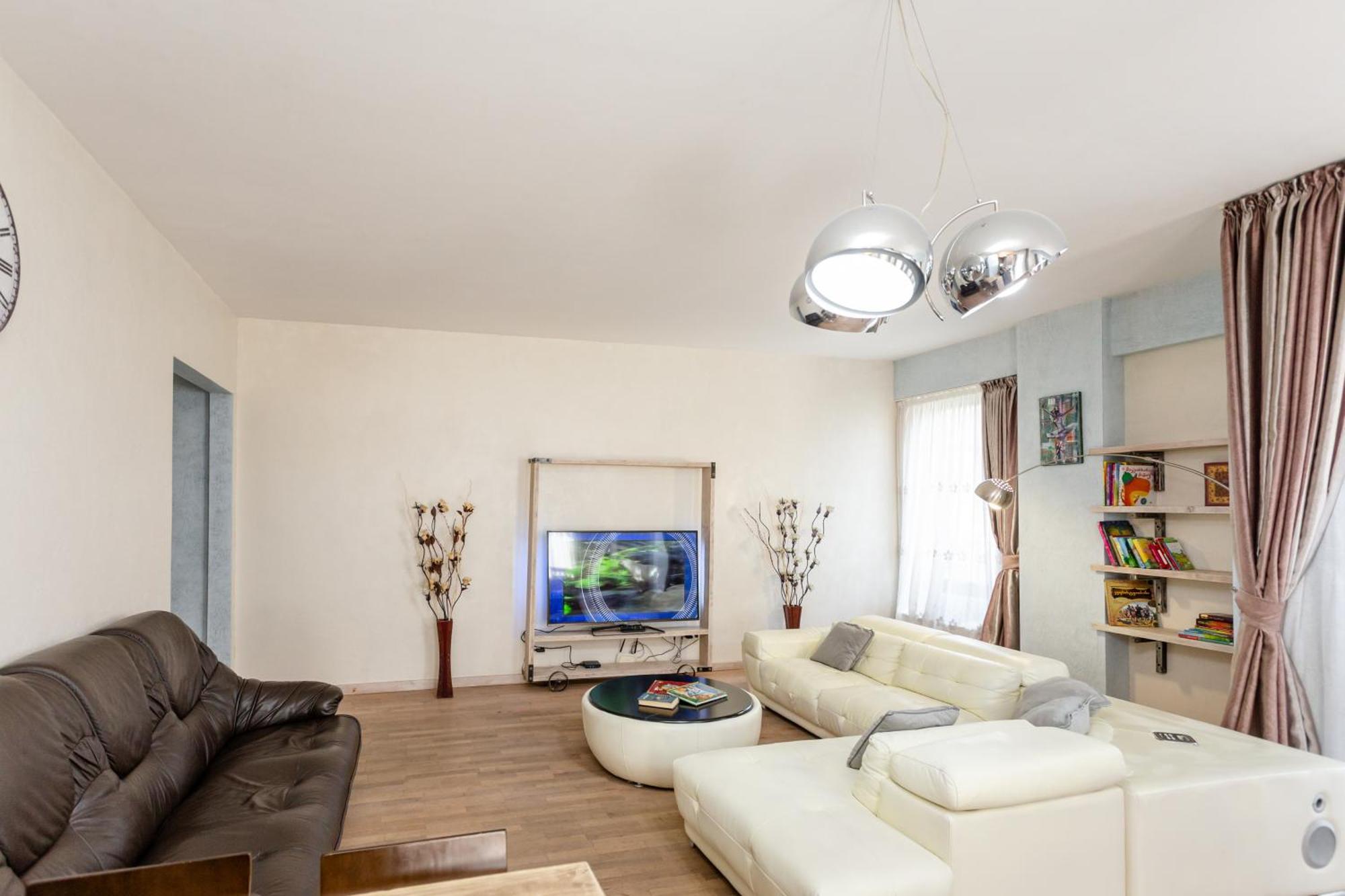 Serviced Apartment On Rustaveli Avenue 9 Τυφλίδα Εξωτερικό φωτογραφία