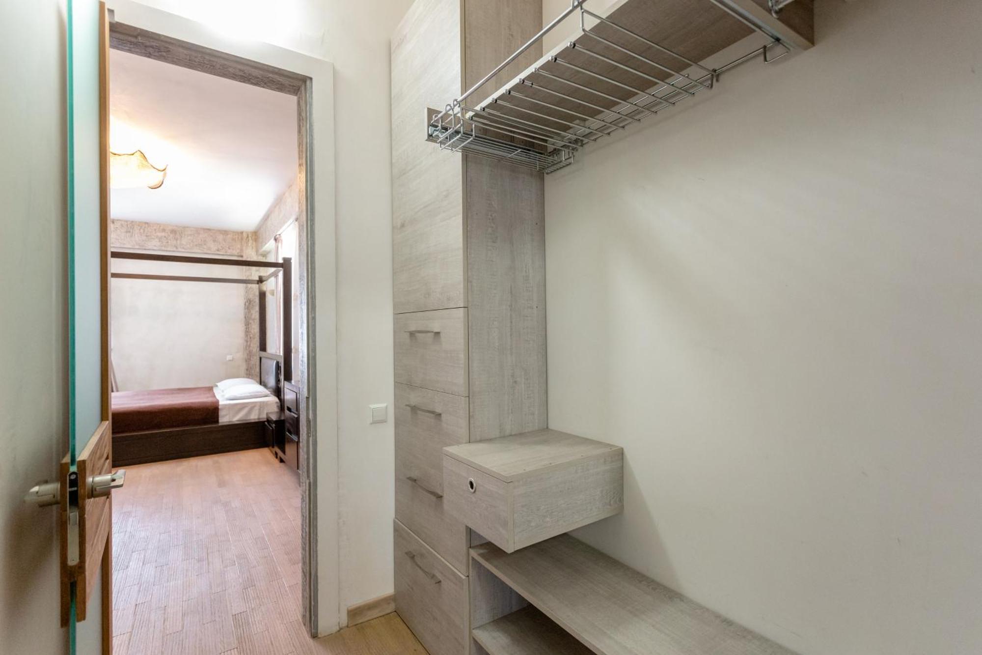 Serviced Apartment On Rustaveli Avenue 9 Τυφλίδα Εξωτερικό φωτογραφία
