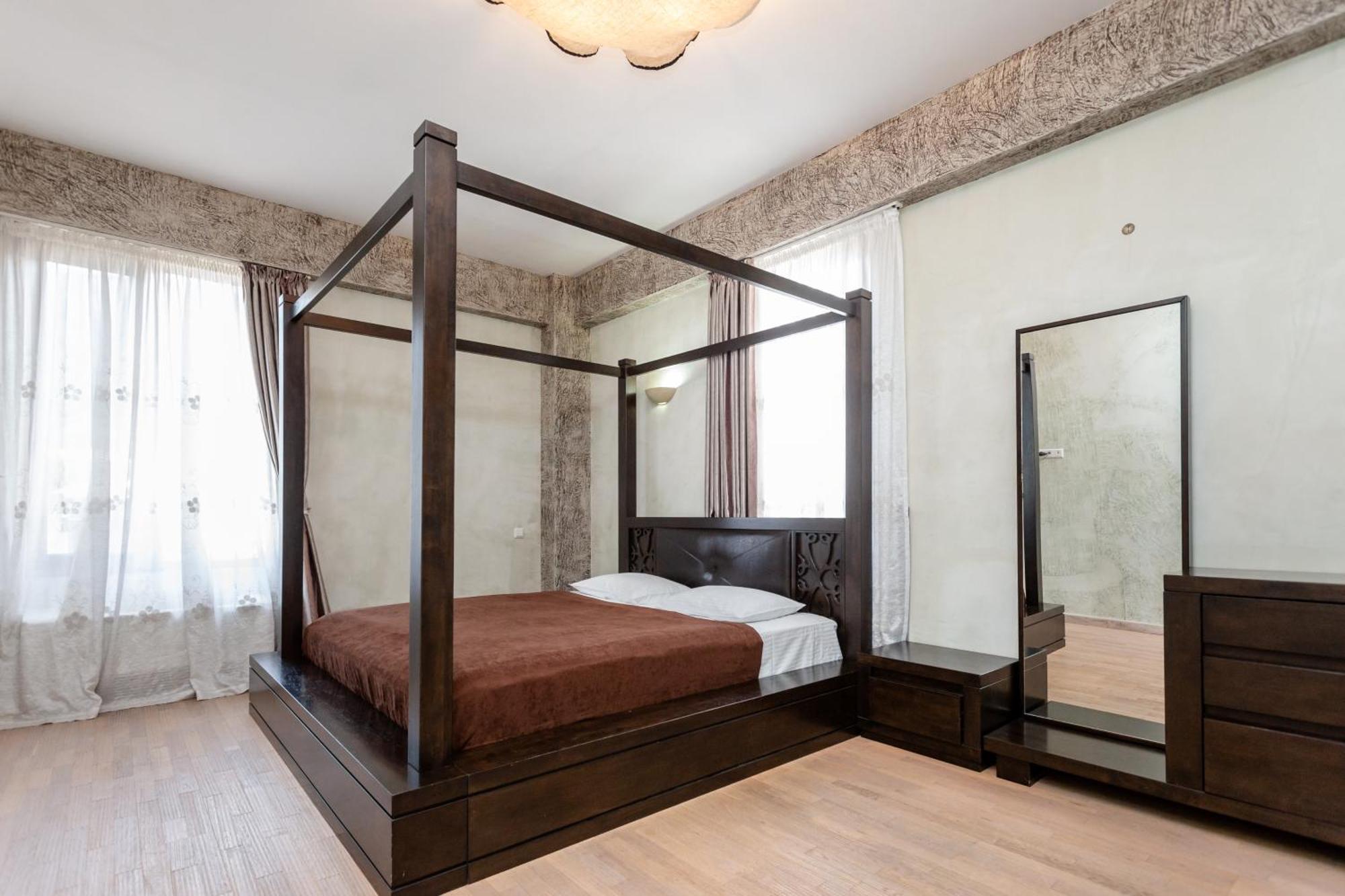 Serviced Apartment On Rustaveli Avenue 9 Τυφλίδα Εξωτερικό φωτογραφία